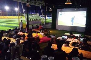 Nobar Nonton Bola